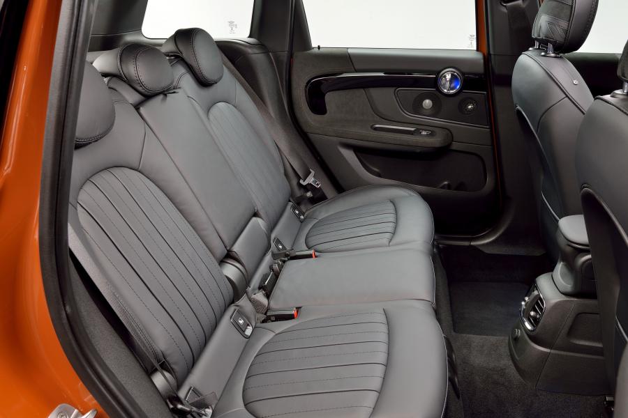 Интерьер Mini Cooper S Countryman ALL4 2017 года  (WW) (фото 122 из 138)